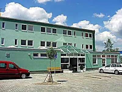 Smaragd Hotel 3*