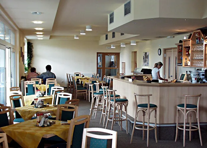 ホテル Smaragd 3*