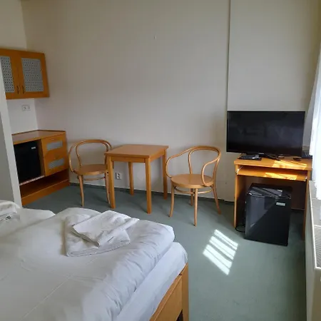 Smaragd 3* Prága