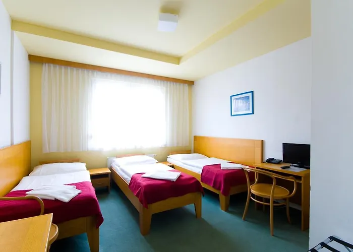 Otel Smaragd 3*